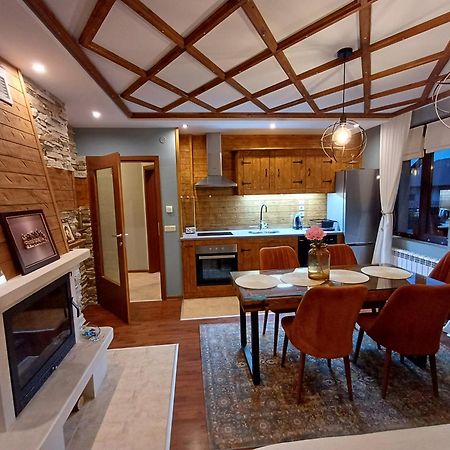 Mila Vip Apartment Bansko Esterno foto